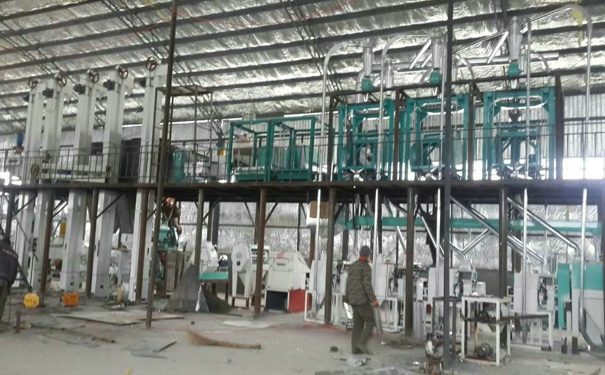 <a href=http://weiee.com.cn/product/6/ target=_blank class=infotextkey>玉米深加工機(jī)械</a>